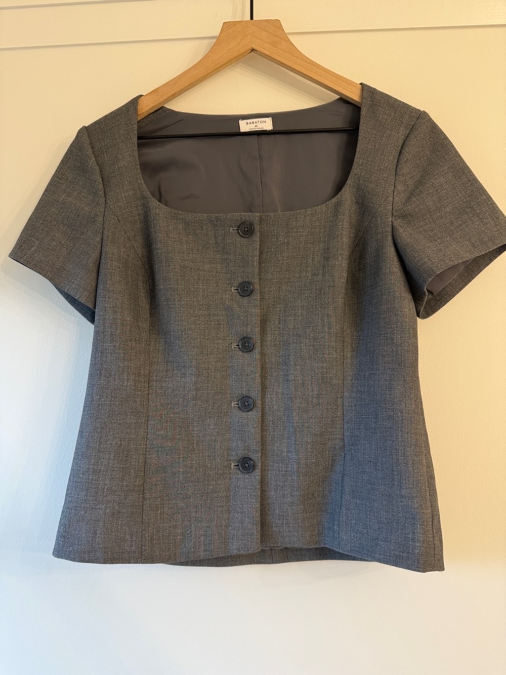 Aritzia Babaton Gray Square-Neck Button Front Top